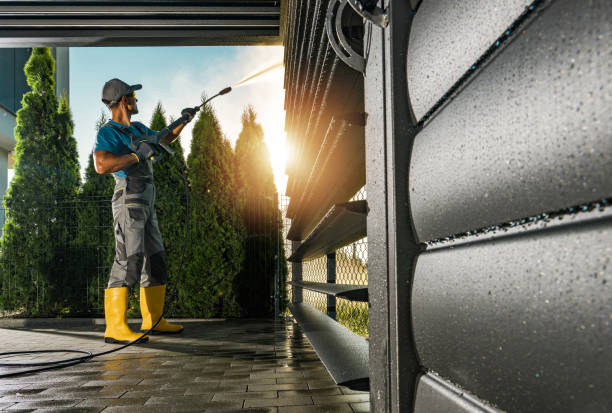 Post-Construction Pressure Washing in Valrico, FL